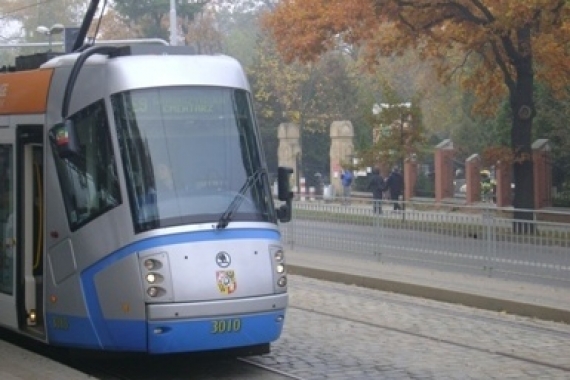 KOMUNIKACJA: zmiany i nowe połączenia przed i po Wszystkich Świętych - 2016r.