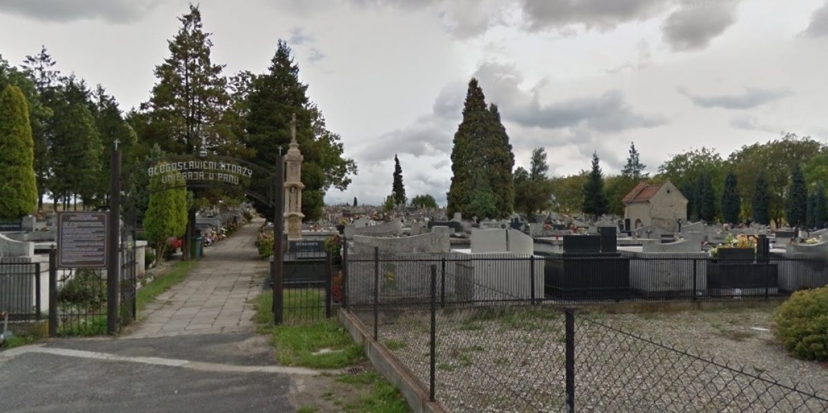 Cmentarz Parafii Najświętszego Serca Pana Jezusa, Rędzin, Tarnów