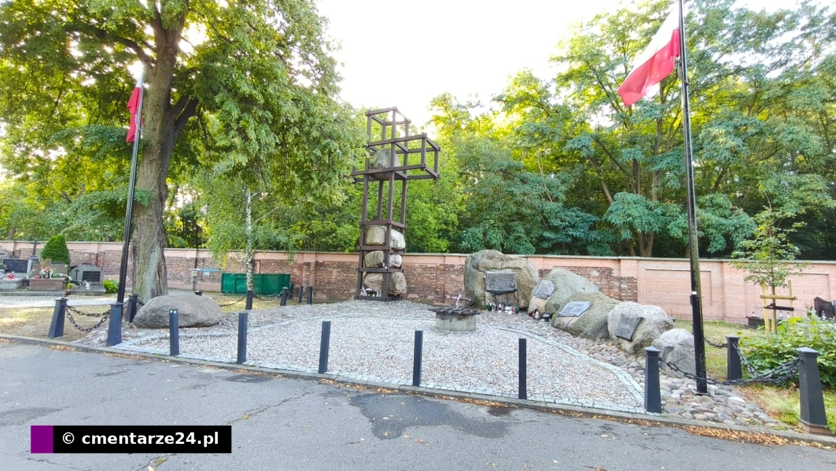 Cmentarz Bródnowski (Bródzieński), ul. św. Wincentego, Targówek, Warszawa [GALERIA]
