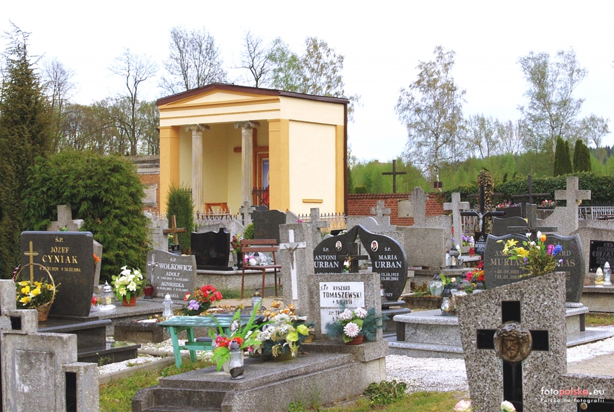 Cmentarz komunalny, ul. Wolności, Olszyna