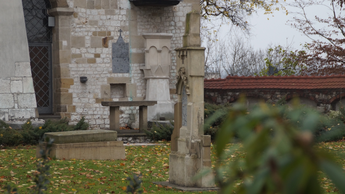 Cmentarz przykościelny parafii Św. Salwatora, Kraków [GALERIA]