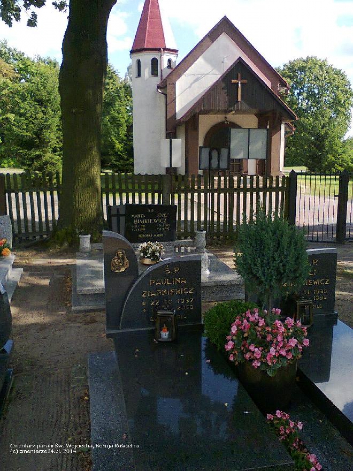 Cmentarz parafii pw. Św.Wojciecha, Boruja Kościelna, gmina Nowy Tomyśl