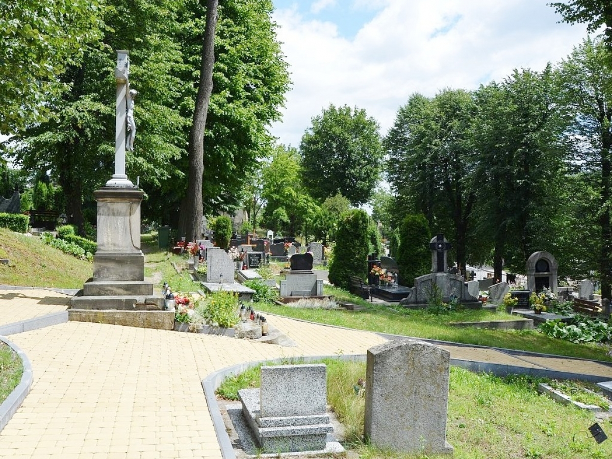 Cmentarz komunalny, Bardo