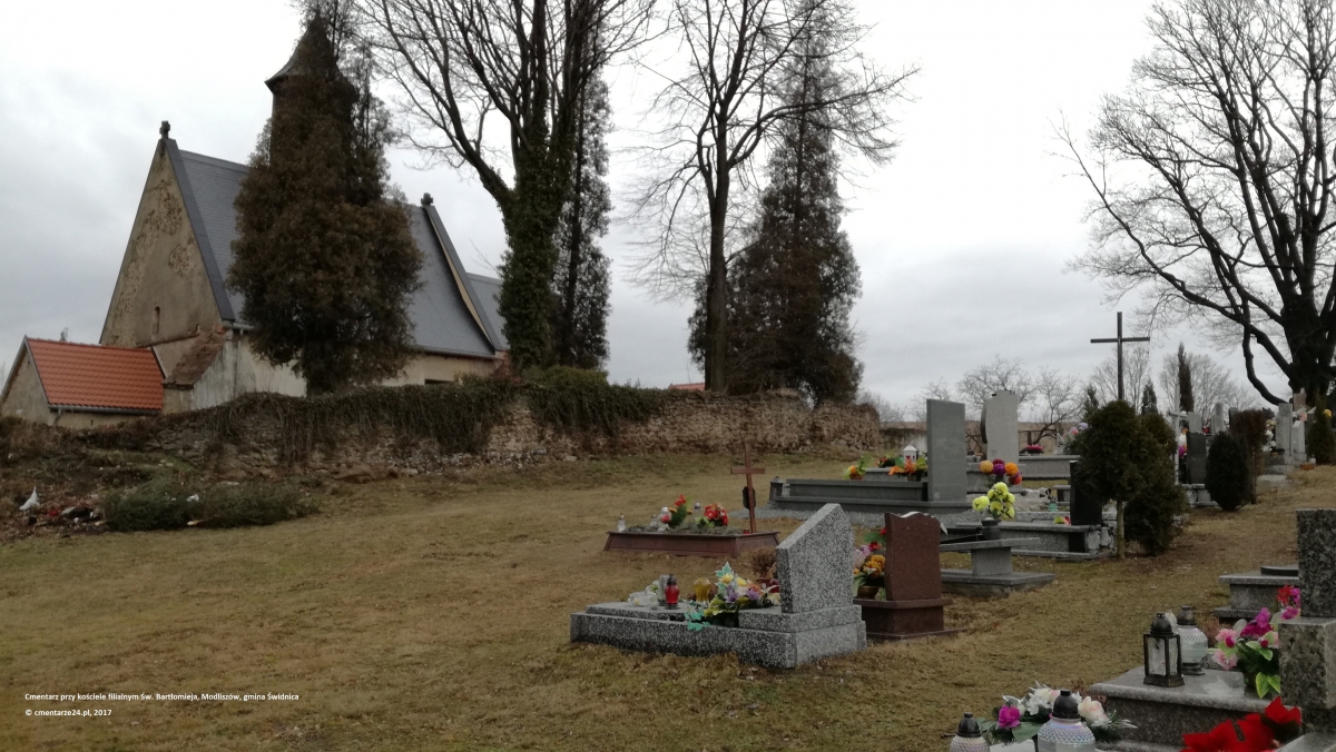 Cmentarz przy kościele filialnym Św. Bartłomieja, Modliszów, gmina Świdnica