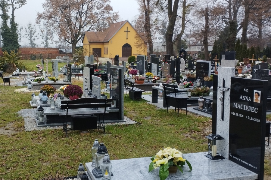 Cmentarz parafii NMP Różańcowej, Kiełczów, gmina Długołęka [GALERIA]