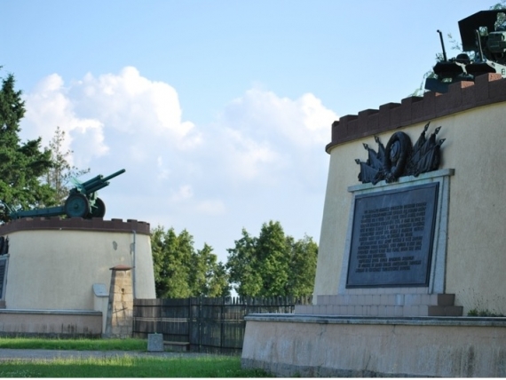 Cmentarz wojenny żołnierzy radzieckich, Cybinka, ul. Białkowska