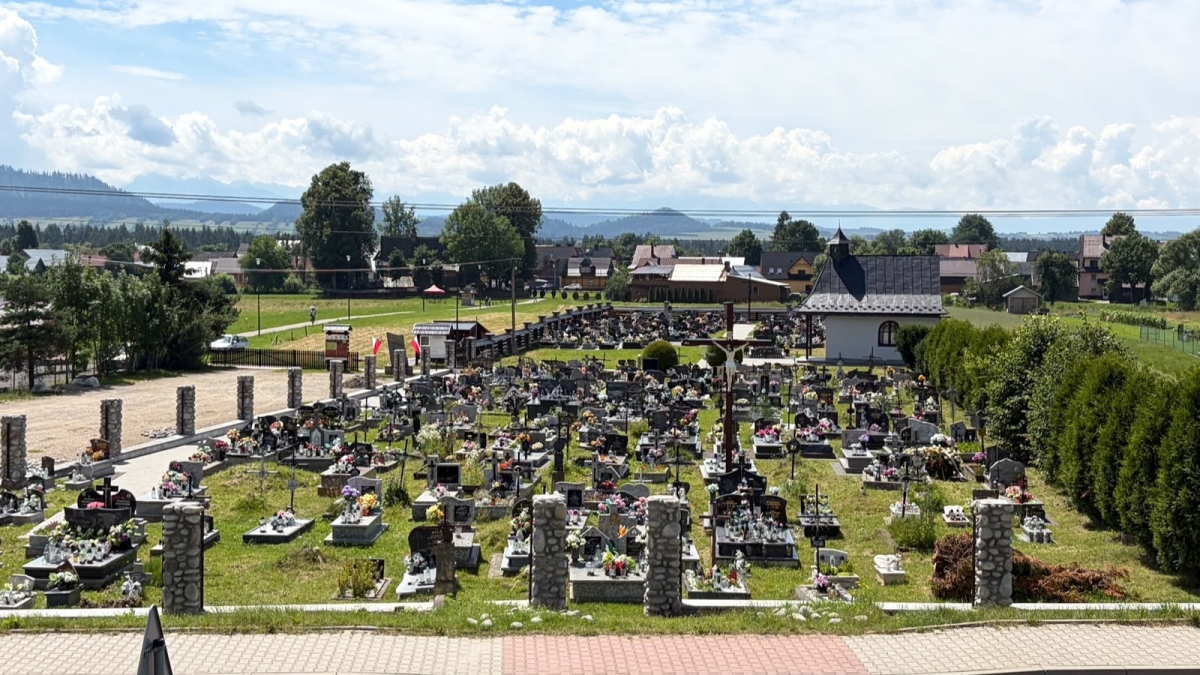 Cmentarz parafii św. Michała Archanioła, Dębno, gmina Nowy Targ
