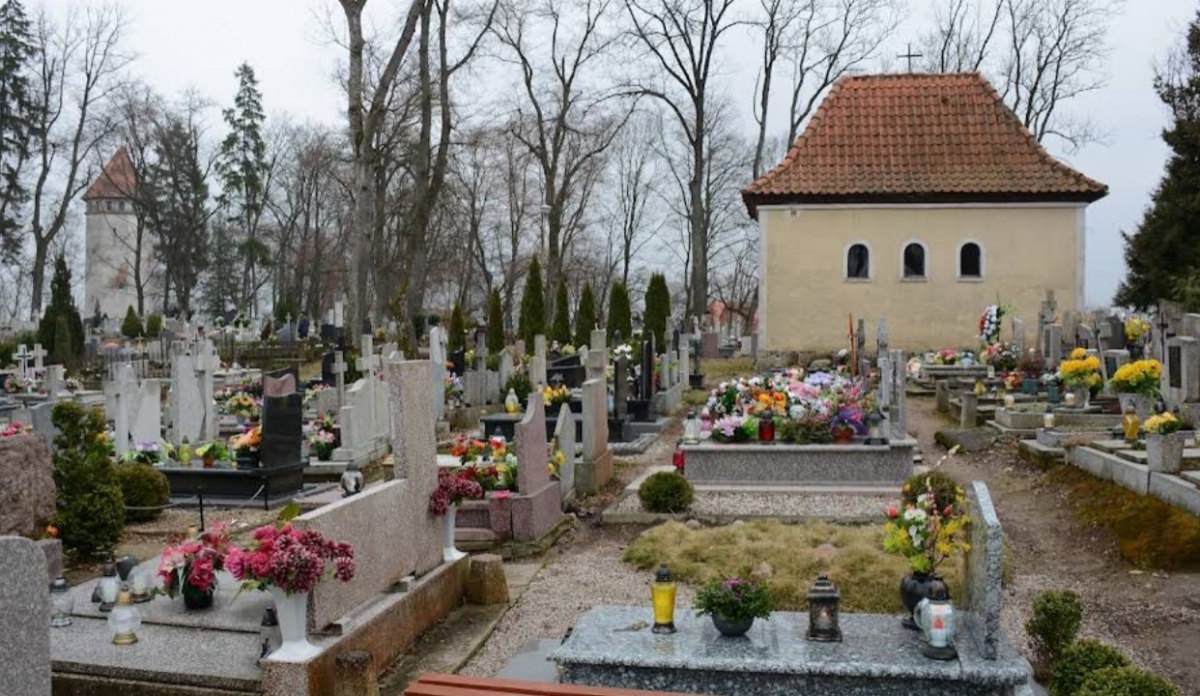 Cmentarz komunalny, Ryn