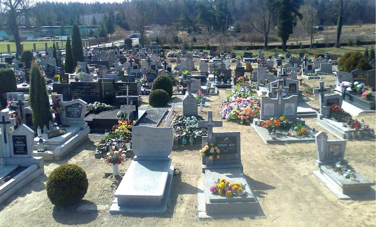 Cmentarz komunalny, Bierzwnik