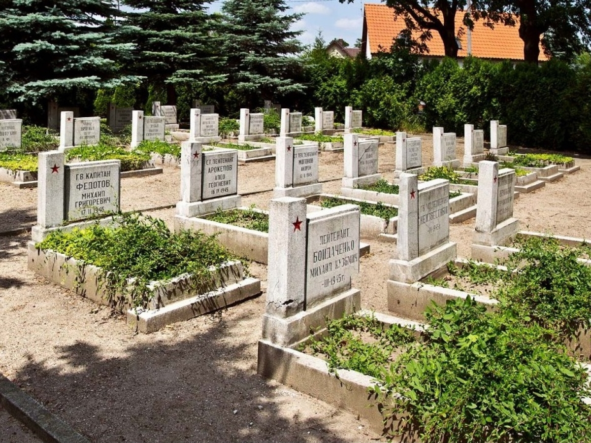 Cmentarz żołnierzy radzieckich, ul. Zwycięstwa, Kąty Wrocławskie