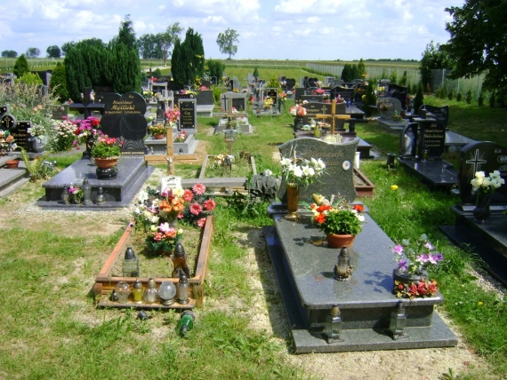 Cmentarz komunalny, Wawrzeńczyce, Gmina Mietków