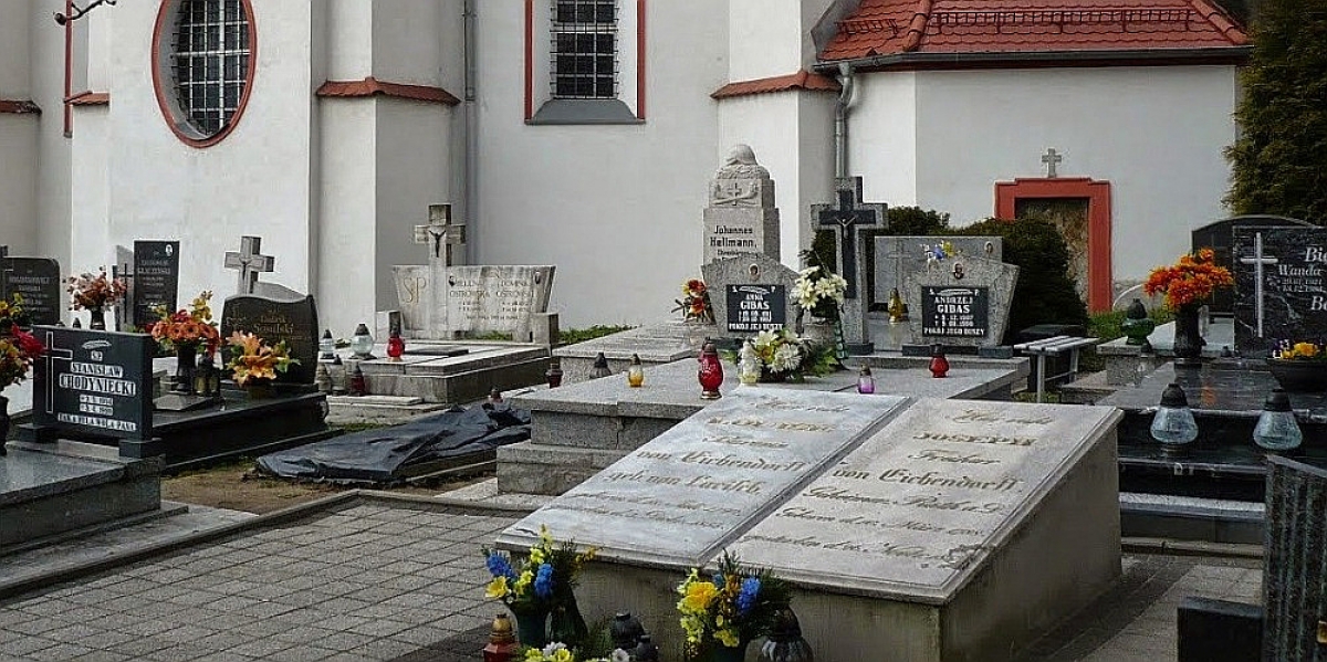 Cmentarz komunalny, ul. Miechysława I, Nysa