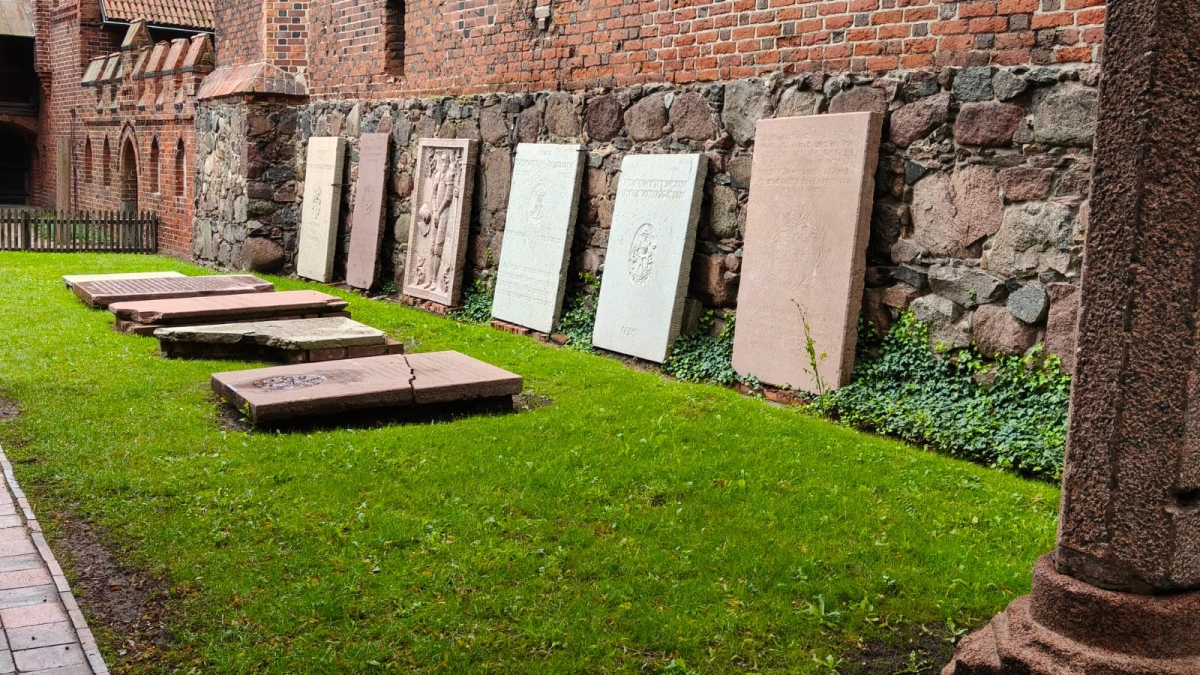 Cmentarz konwentualny, nieczynny, Zamek, Malbork [GALERIA]