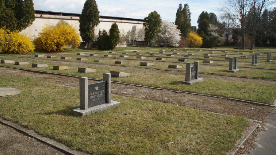Cmentarz żołnierzy radzieckich, ul. Łukasińskiego, Świdnica [GALERIA]